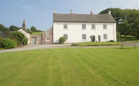 Rame Barton Guest House And Pottery